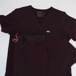 Figs Catarina and Kade in Limited Edition Espresso